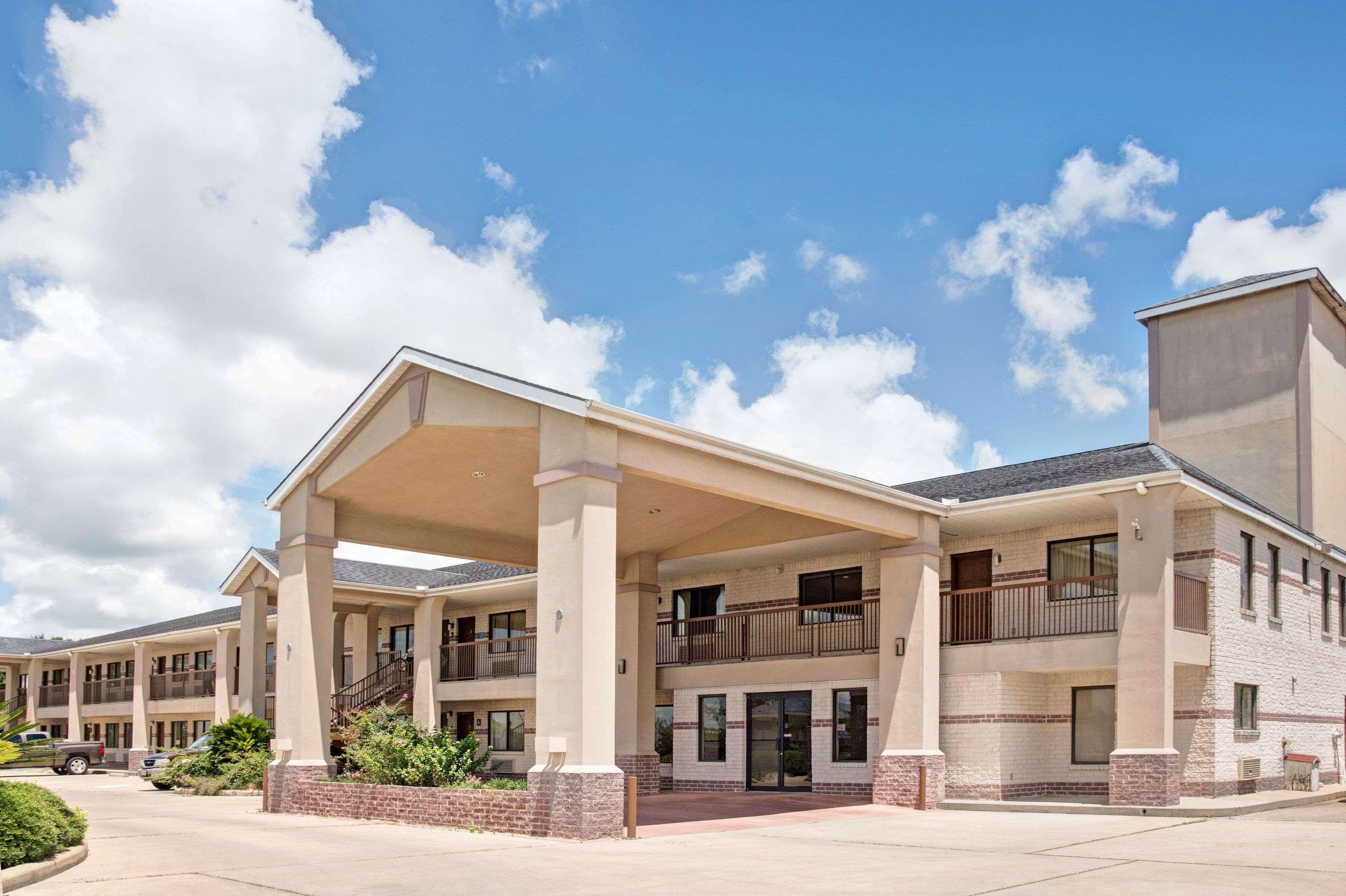Days Inn By Wyndham El Campo Tx Екстер'єр фото