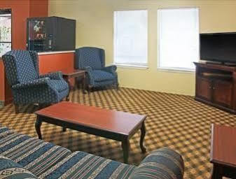 Days Inn By Wyndham El Campo Tx Екстер'єр фото